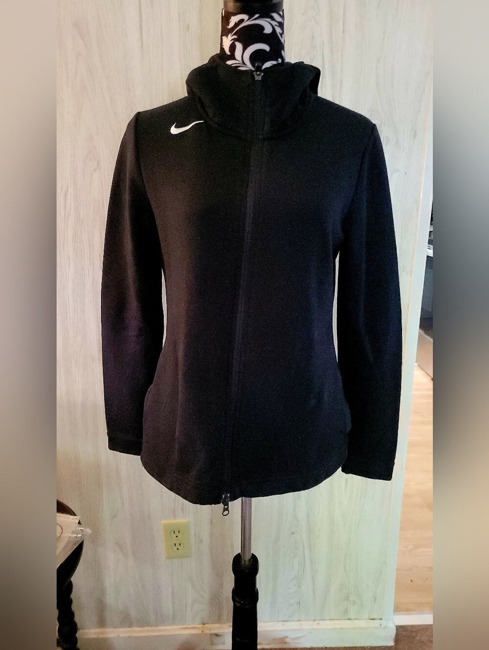 Nike Women's Black Athletic Full Zip Mesh Hood Basketball Running Hoodie Elite
